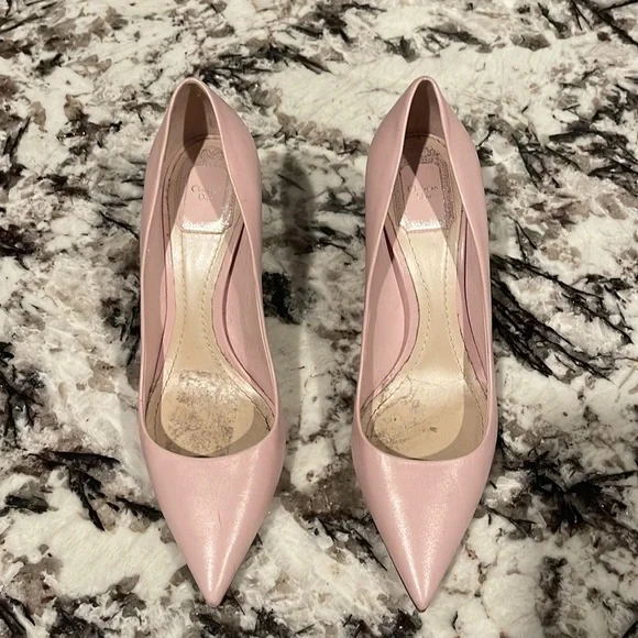 靴 Vintage Dior Pink Satin Pumps Dior Pink Satin Charm Heels – Treasures of NYC